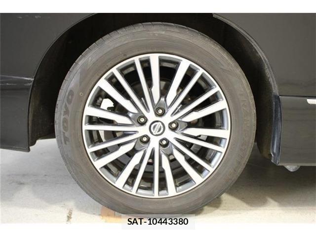 Nissan ELGRAND 2021-03 6904735-22
