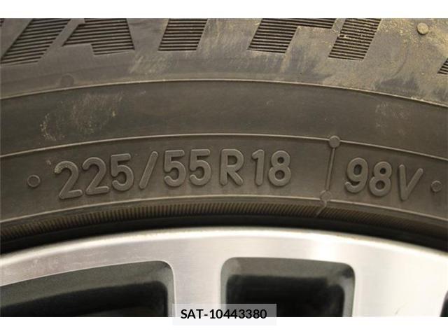 Nissan ELGRAND 2021-03 6904735-26