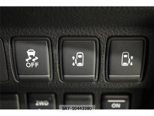 Nissan ELGRAND 2021-03 6904735-3