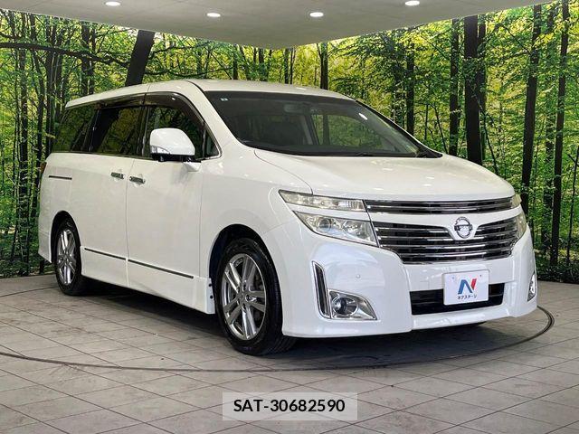 Nissan ELGRAND 2011-07 6993389-16