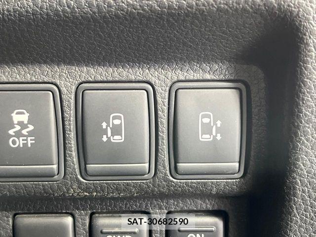 Nissan ELGRAND 2011-07 6993389-5