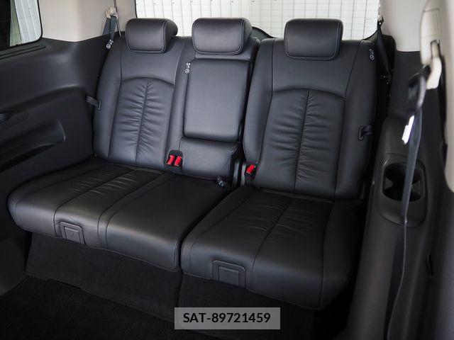 Nissan ELGRAND 2016-03 6993387-10