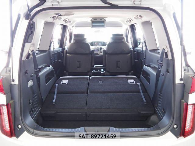 Nissan ELGRAND 2016-03 6993387-11