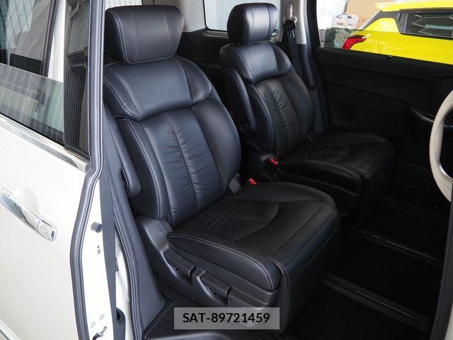 Nissan ELGRAND 2016-03 6993387-24