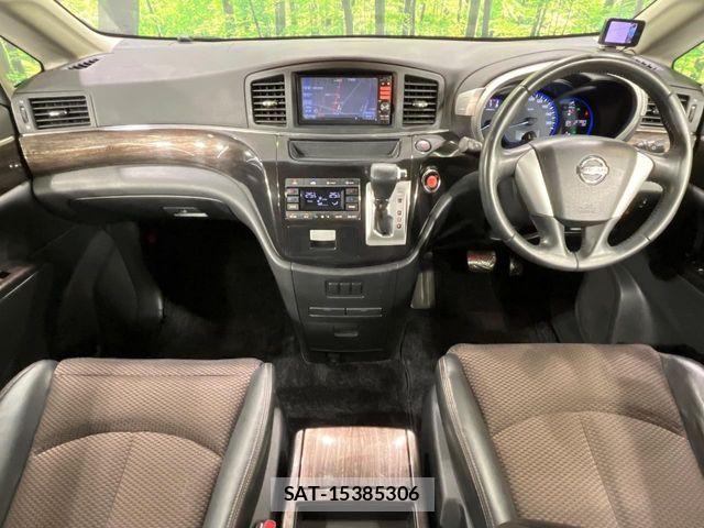 Nissan ELGRAND 2012-05 7020410-1