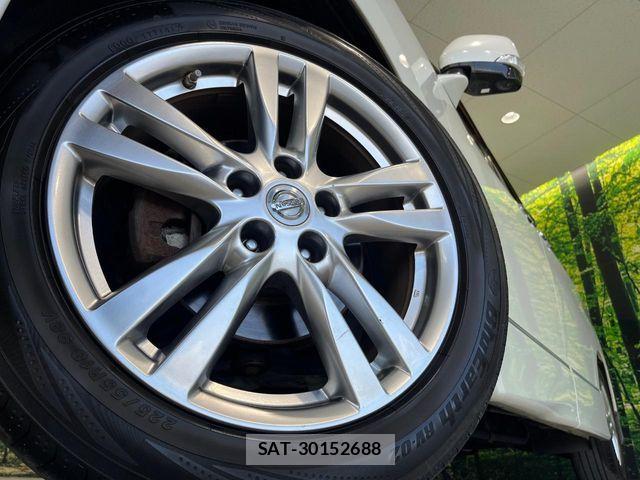 Nissan ELGRAND 2011-12 7058411-14