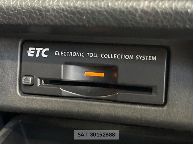 Nissan ELGRAND 2011-12 7058411-7