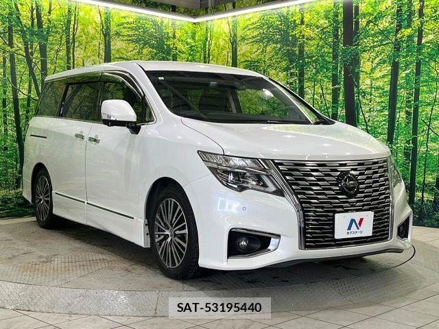 Nissan ELGRAND 2021-05 7218098-16
