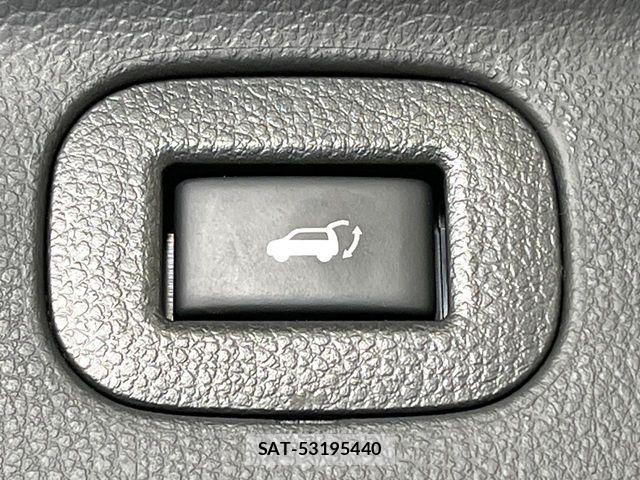 Nissan ELGRAND 2021-05 7218098-7