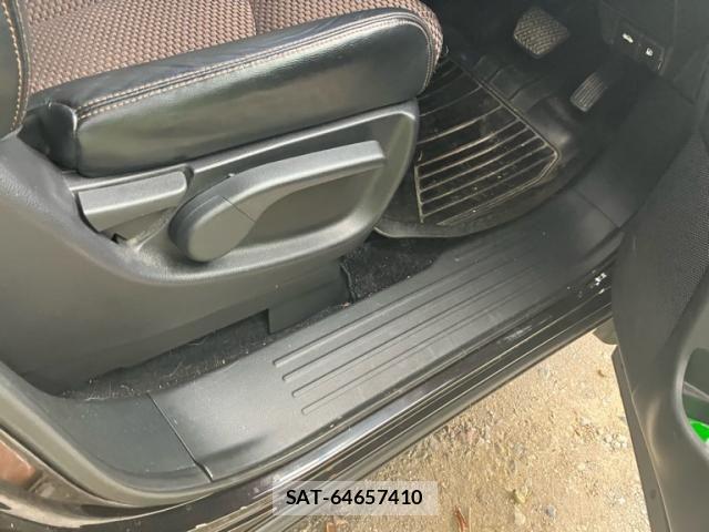 Nissan ELGRAND 2011-11 7218101-13