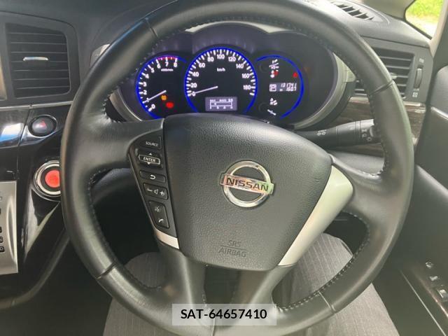 Nissan ELGRAND 2011-11 7218101-18