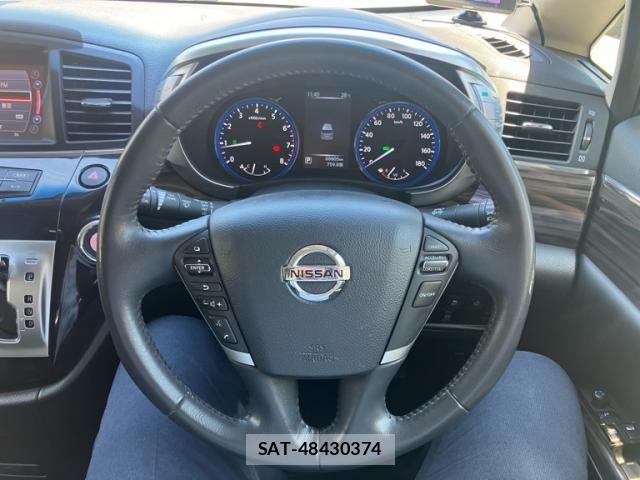 Nissan ELGRAND 2015-09 7218099-13