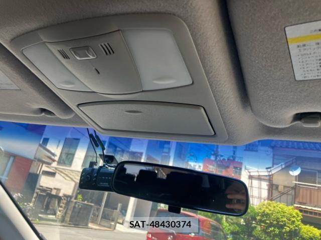 Nissan ELGRAND 2015-09 7218099-19