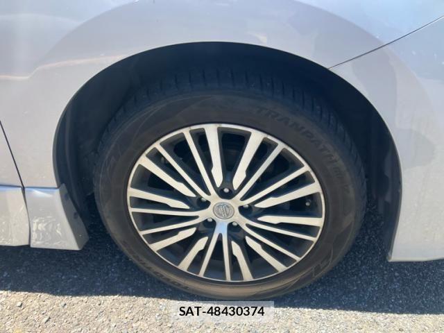 Nissan ELGRAND 2015-09 7218099-5