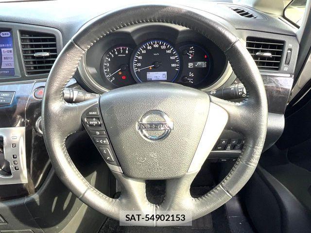 Nissan ELGRAND 2013-02 7250719-12
