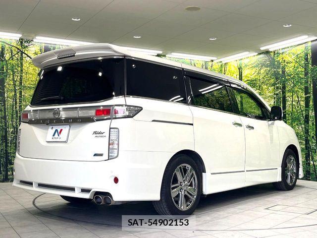Nissan ELGRAND 2013-02 7250719-18