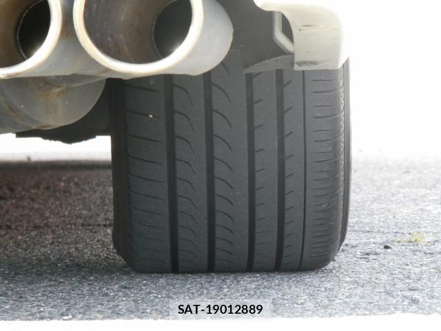 Nissan ELGRAND 2012-10 7250721-18