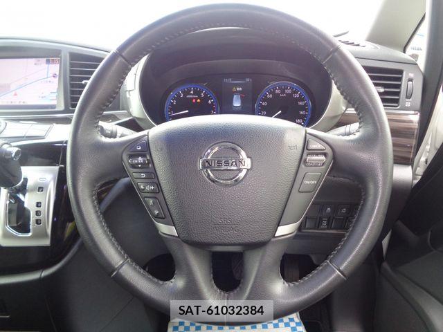 Nissan ELGRAND 2016-09 7271856-18
