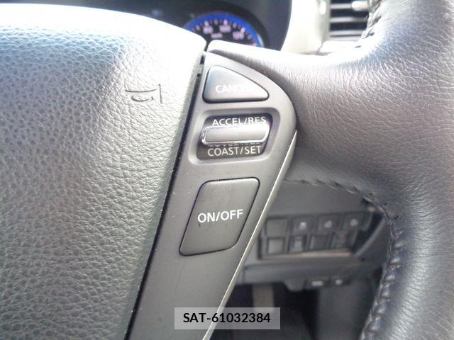 Nissan ELGRAND 2016-09 7271856-20