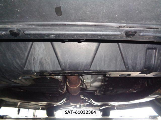 Nissan ELGRAND 2016-09 7271856-28