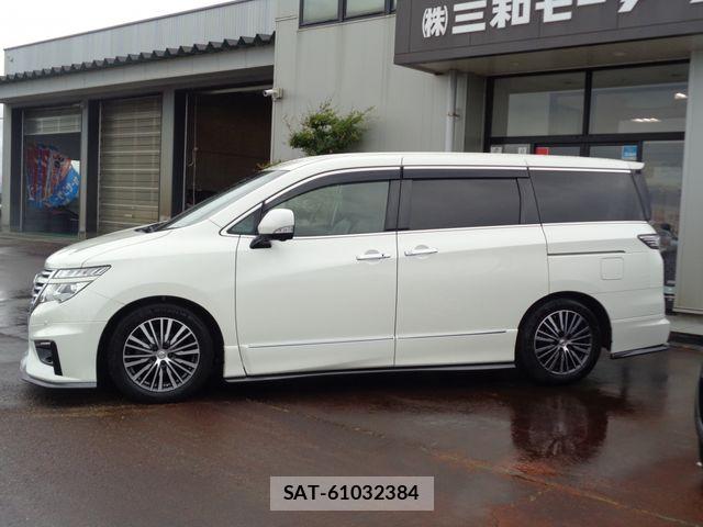 Nissan ELGRAND 2016-09 7271856-5