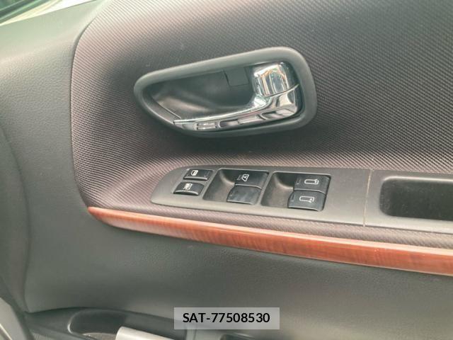 Nissan ELGRAND 2006-02 7271855-9
