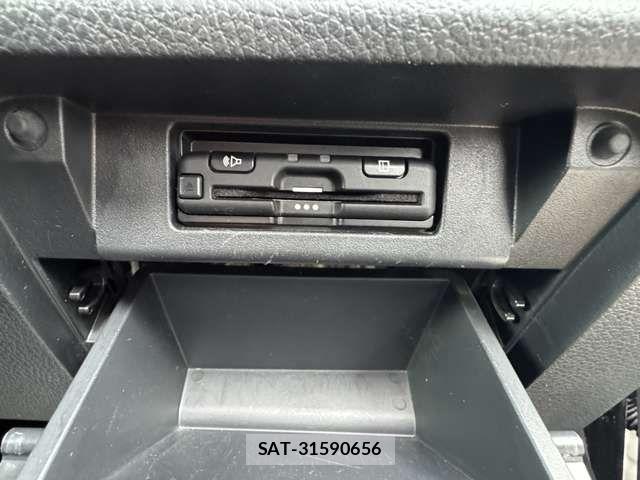 Nissan ELGRAND 2020-05 7326922-9