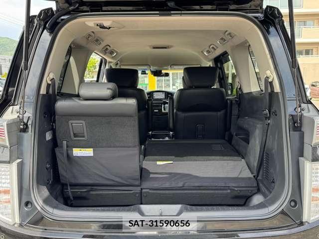 Nissan ELGRAND 2020-05 7326922-23