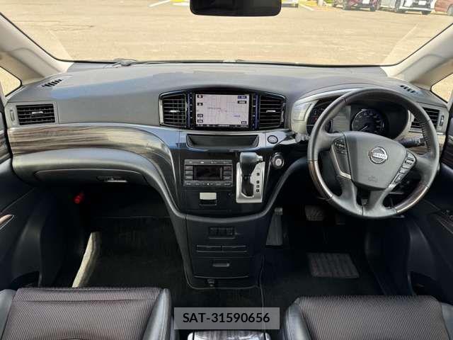 Nissan ELGRAND 2020-05 7326922-2
