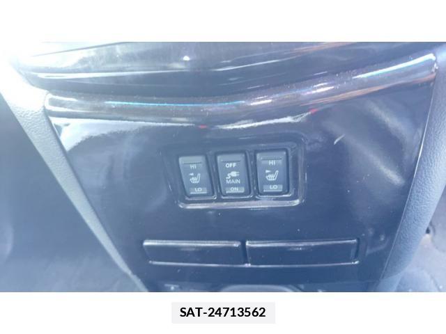 Nissan ELGRAND 2012-05 7326926-11