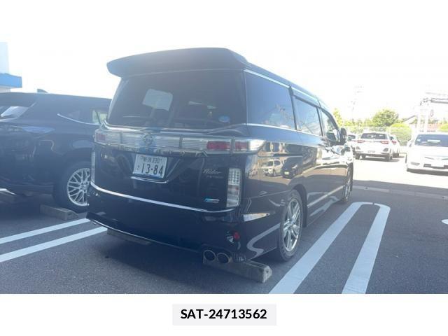 Nissan ELGRAND 2012-05 7326926-1