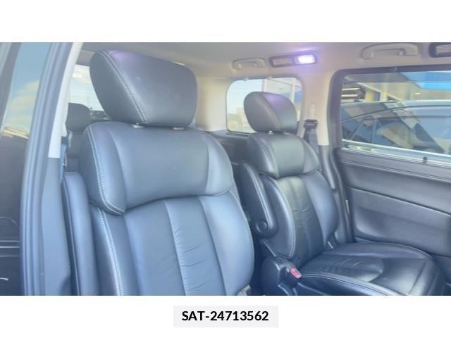 Nissan ELGRAND 2012-05 7326926-23