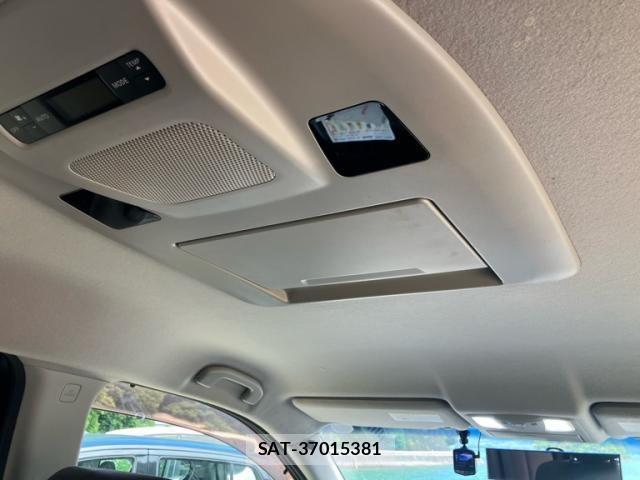 Nissan ELGRAND 2012-02 7326924-14