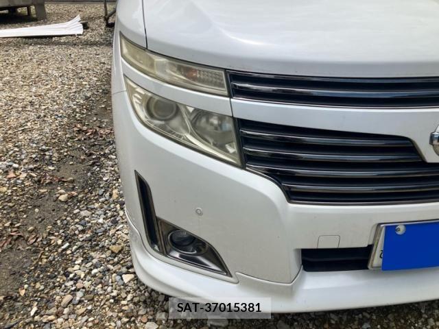Nissan ELGRAND 2012-02 7326924-1