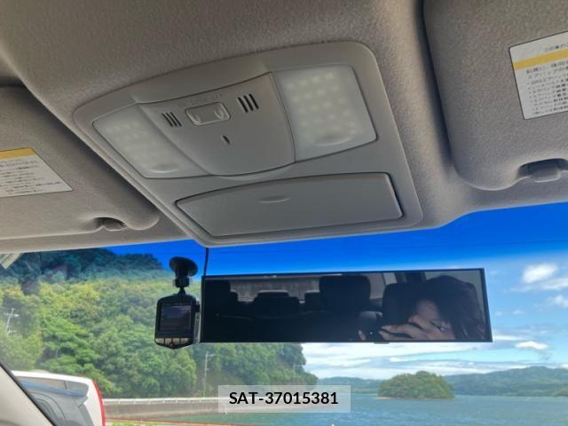 Nissan ELGRAND 2012-02 7326924-26