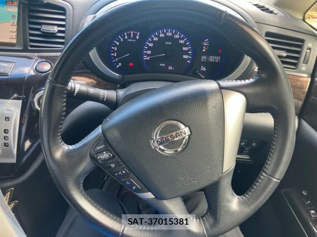Nissan ELGRAND 2012-02 7326924-27