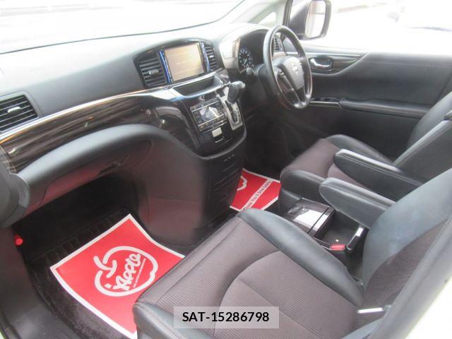 Nissan ELGRAND 2019-12 7326923-9