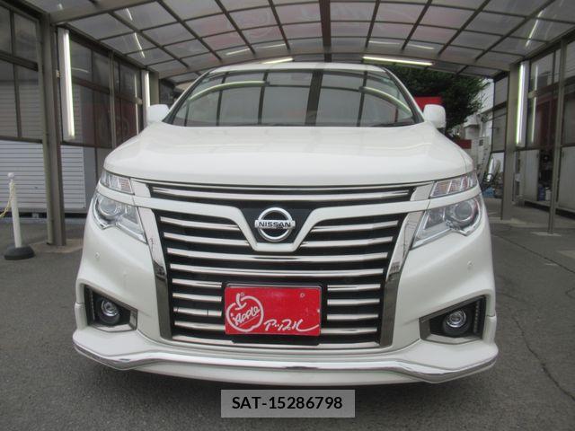 Nissan ELGRAND 2019-12 7326923-13