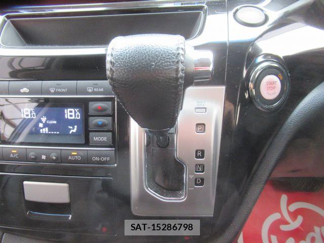 Nissan ELGRAND 2019-12 7326923-18