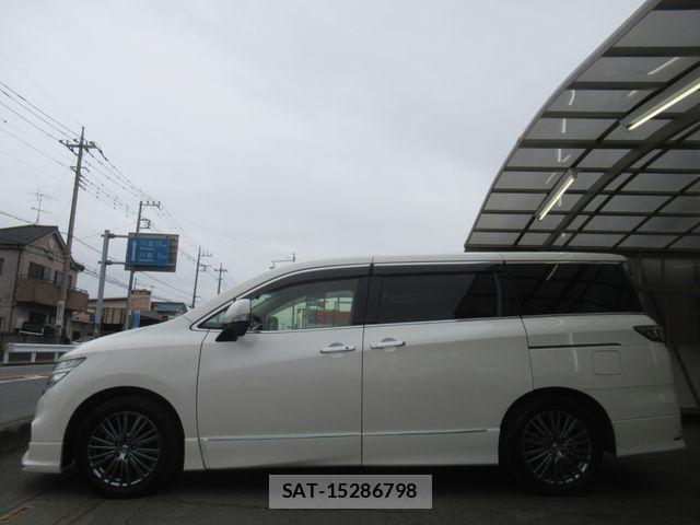 Nissan ELGRAND 2019-12 7326923-4