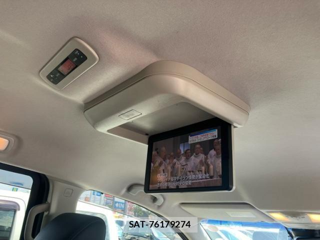 Nissan ELGRAND 2021-09 7392071-19