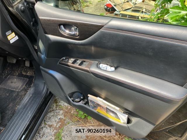 Nissan ELGRAND 2011-08 7454140-12