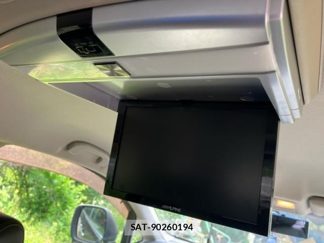 Nissan ELGRAND 2011-08 7454140-19