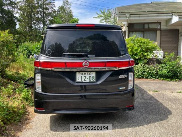 Nissan ELGRAND 2011-08 7454140-3