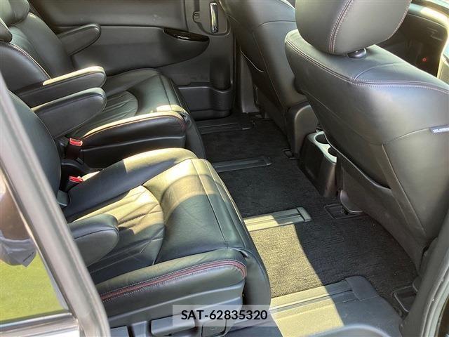Nissan ELGRAND 2021-07 7500462-25