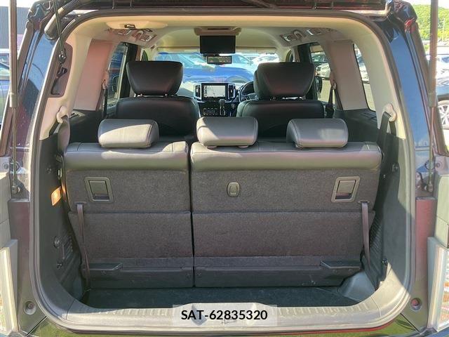 Nissan ELGRAND 2021-07 7500462-27