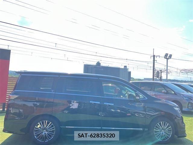 Nissan ELGRAND 2021-07 7500462-8
