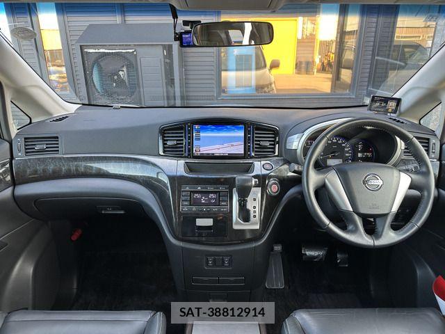 Nissan ELGRAND 2013-10 7616399-10