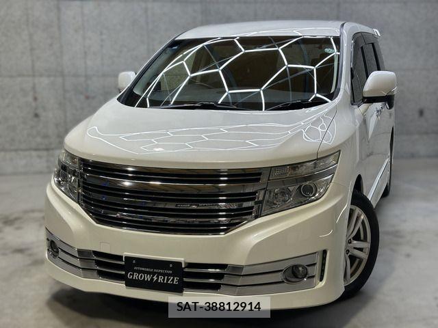 Nissan ELGRAND 2013-10 7616399-19