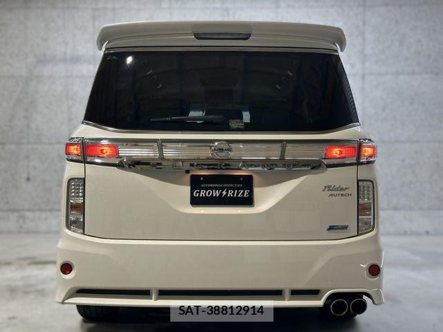 Nissan ELGRAND 2013-10 7616399-5